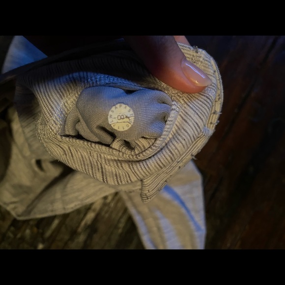 LULULEMON LEGGINGS 25” - Picture 4 of 4